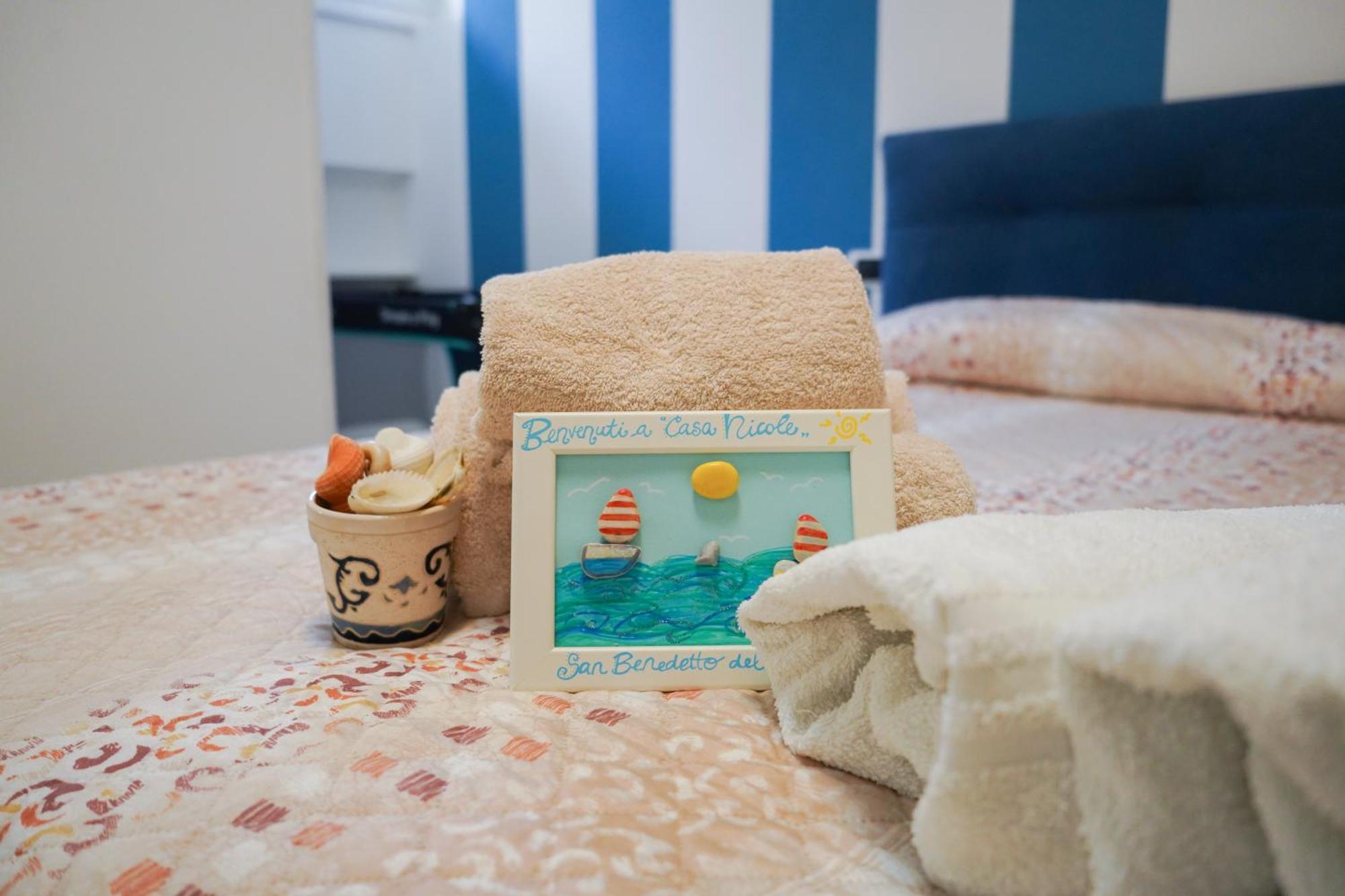 Casa Nicole A San Benedetto Del Trontoアパートメント エクステリア 写真